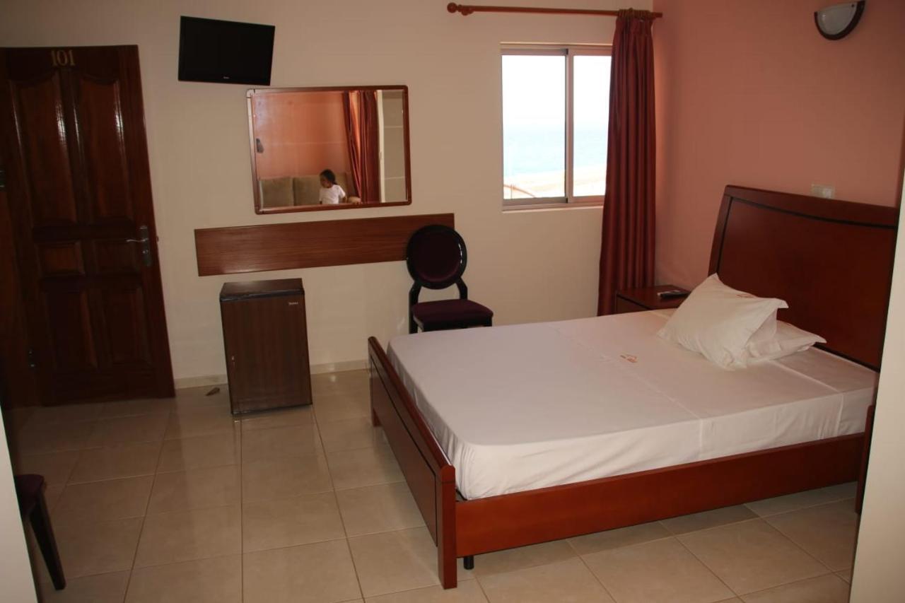 Restaurante Residencial Nova Cidade Porto Novo Eksteriør billede