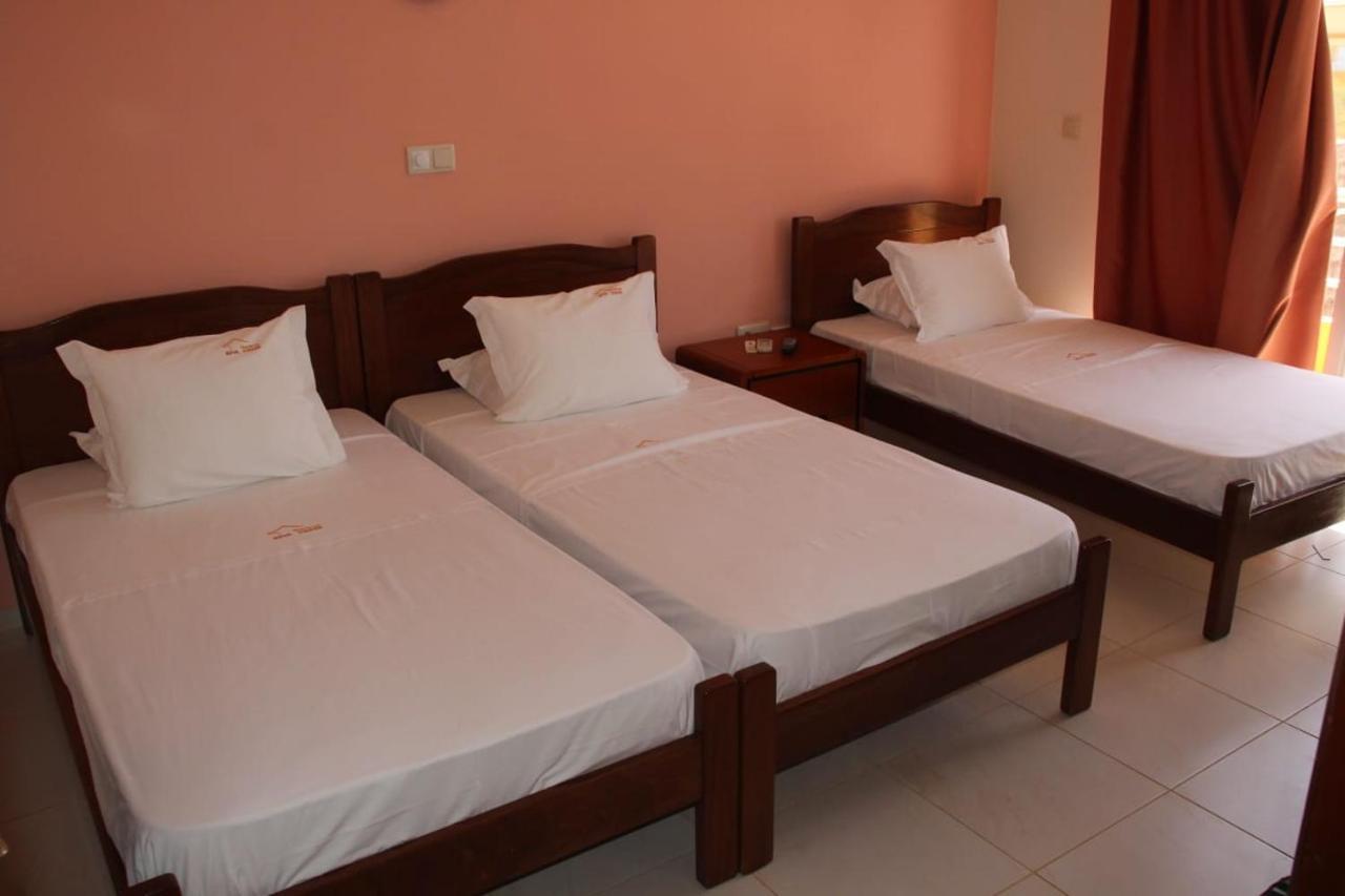 Restaurante Residencial Nova Cidade Porto Novo Eksteriør billede